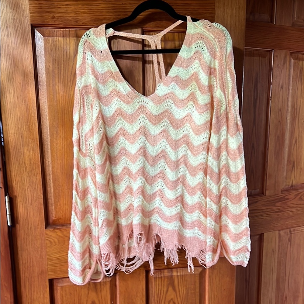 POL peach/pink and White crochet sweater